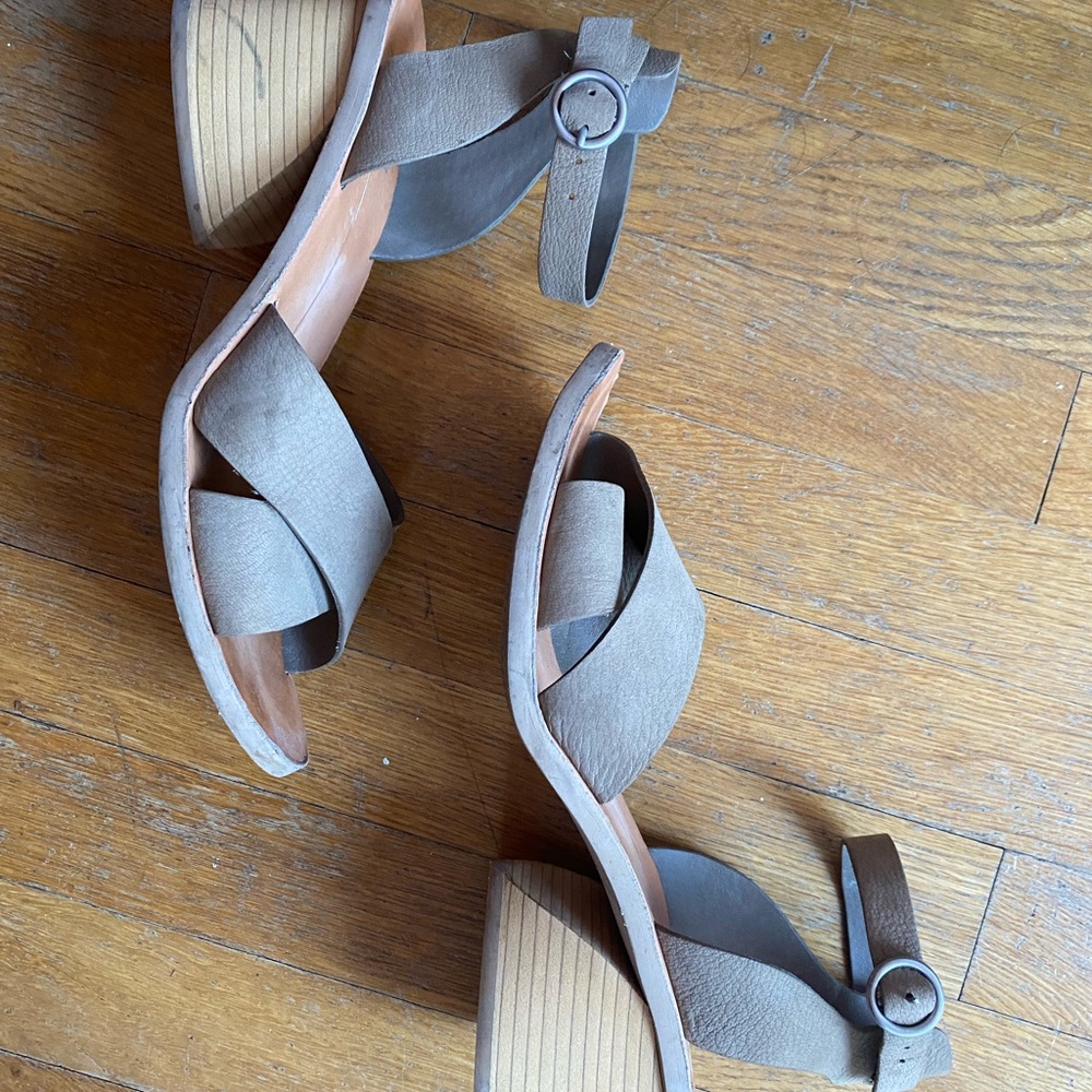 Dolce Vita low chunky heel in size 9.
